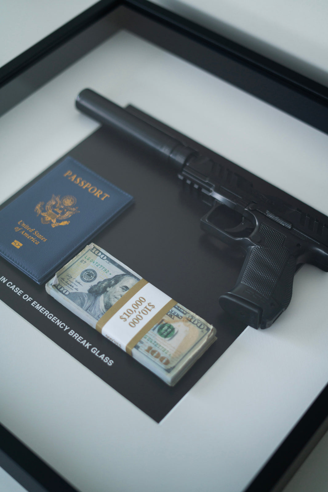 CASH & CARRY BIG FRAME