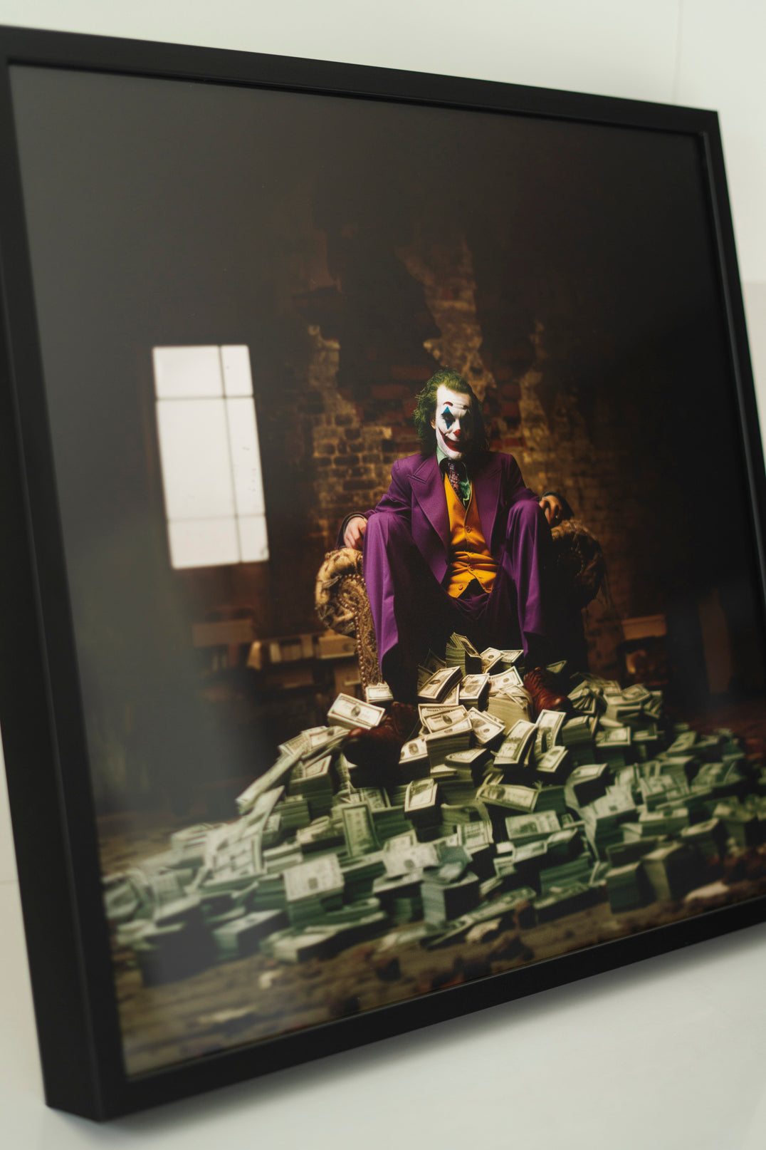 EXCLUSIVE PLEXIGLASS DESIGNS