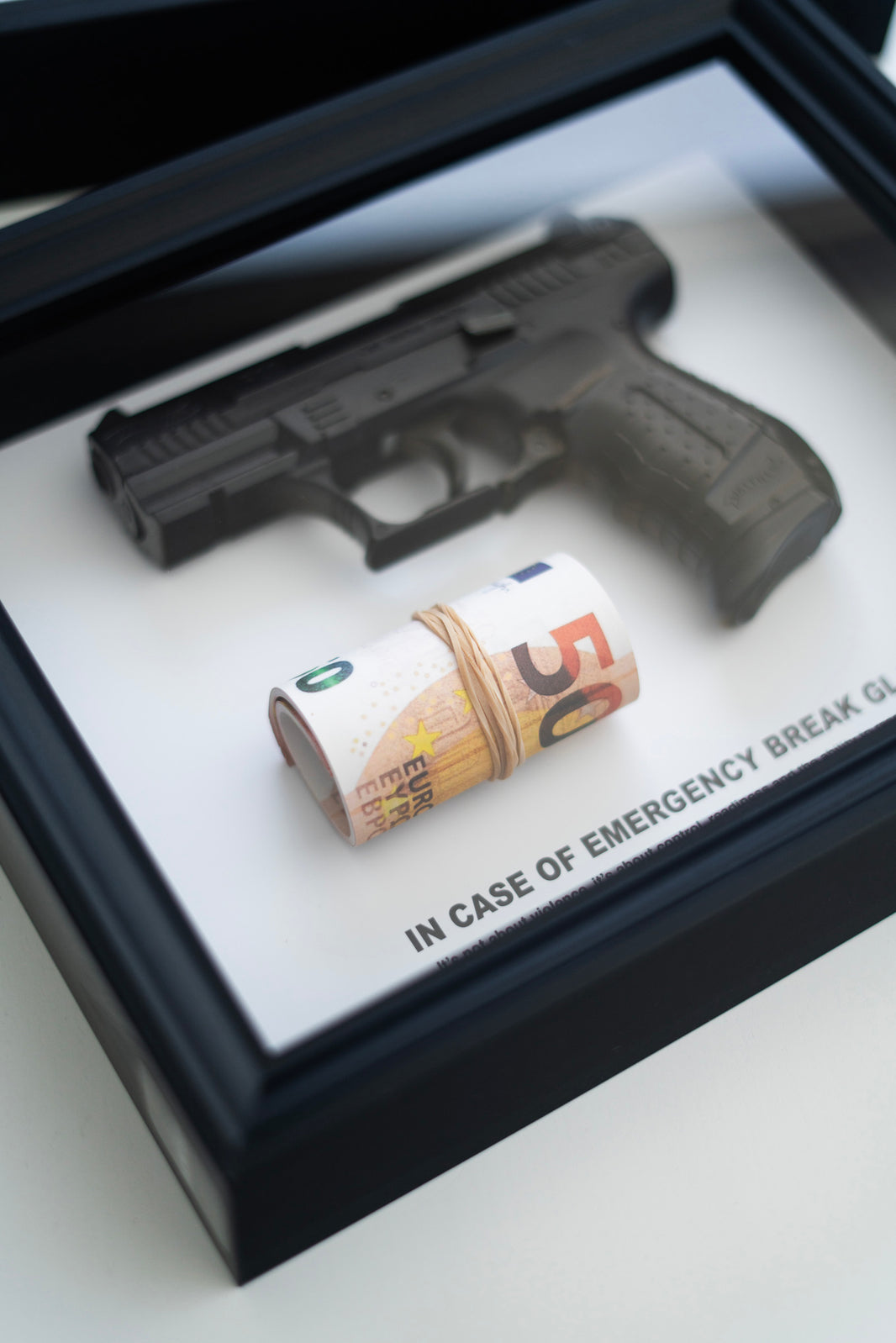 CASH & CARRY FRAME