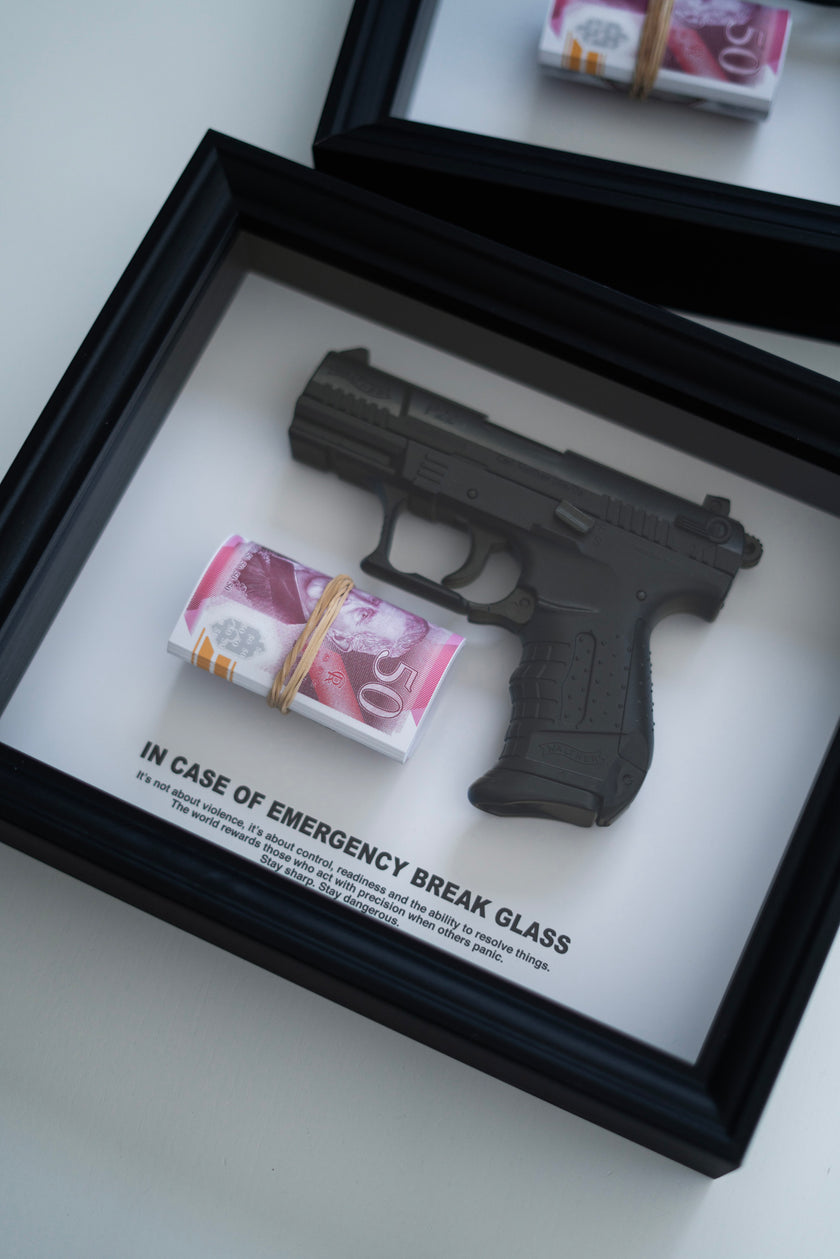 CASH & CARRY FRAME