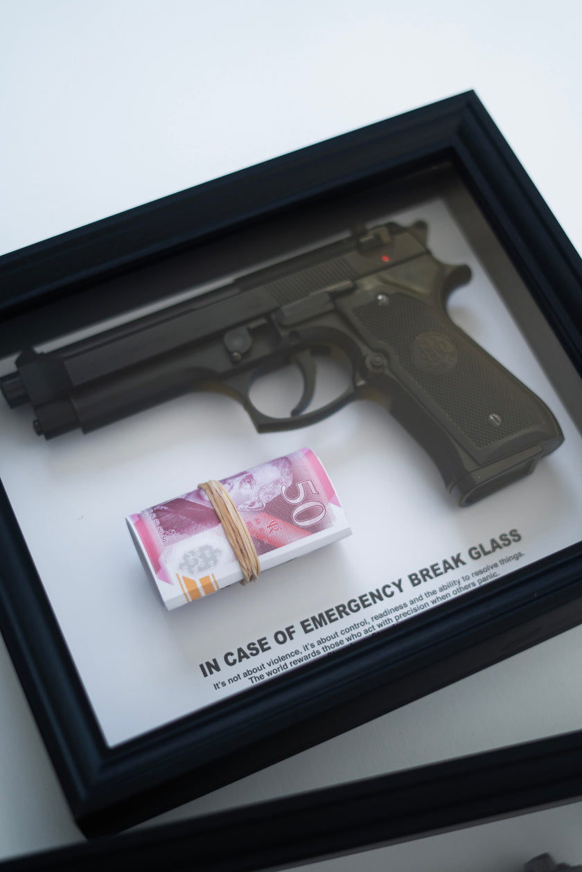 CASH & CARRY FRAME