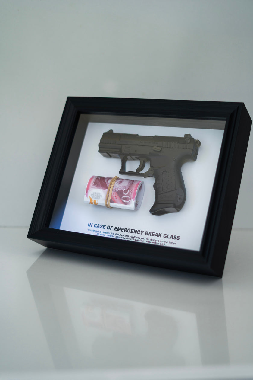 CASH & CARRY FRAME