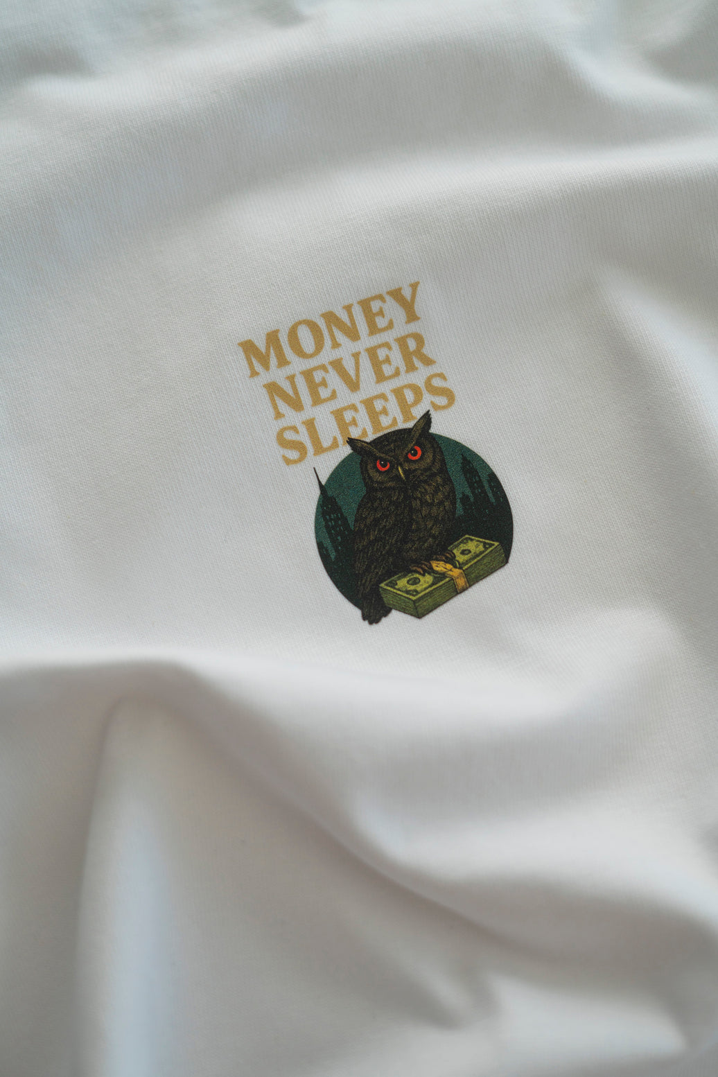 MONEY NEVER SLEEPS T-SHIRT WHITE