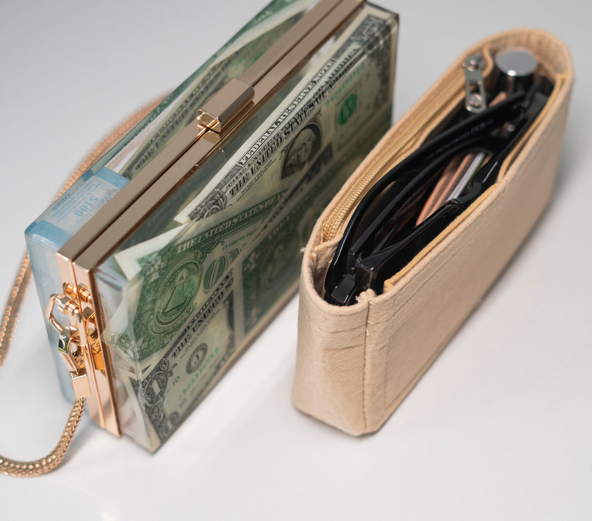 THE DOLLAR CLUTCH