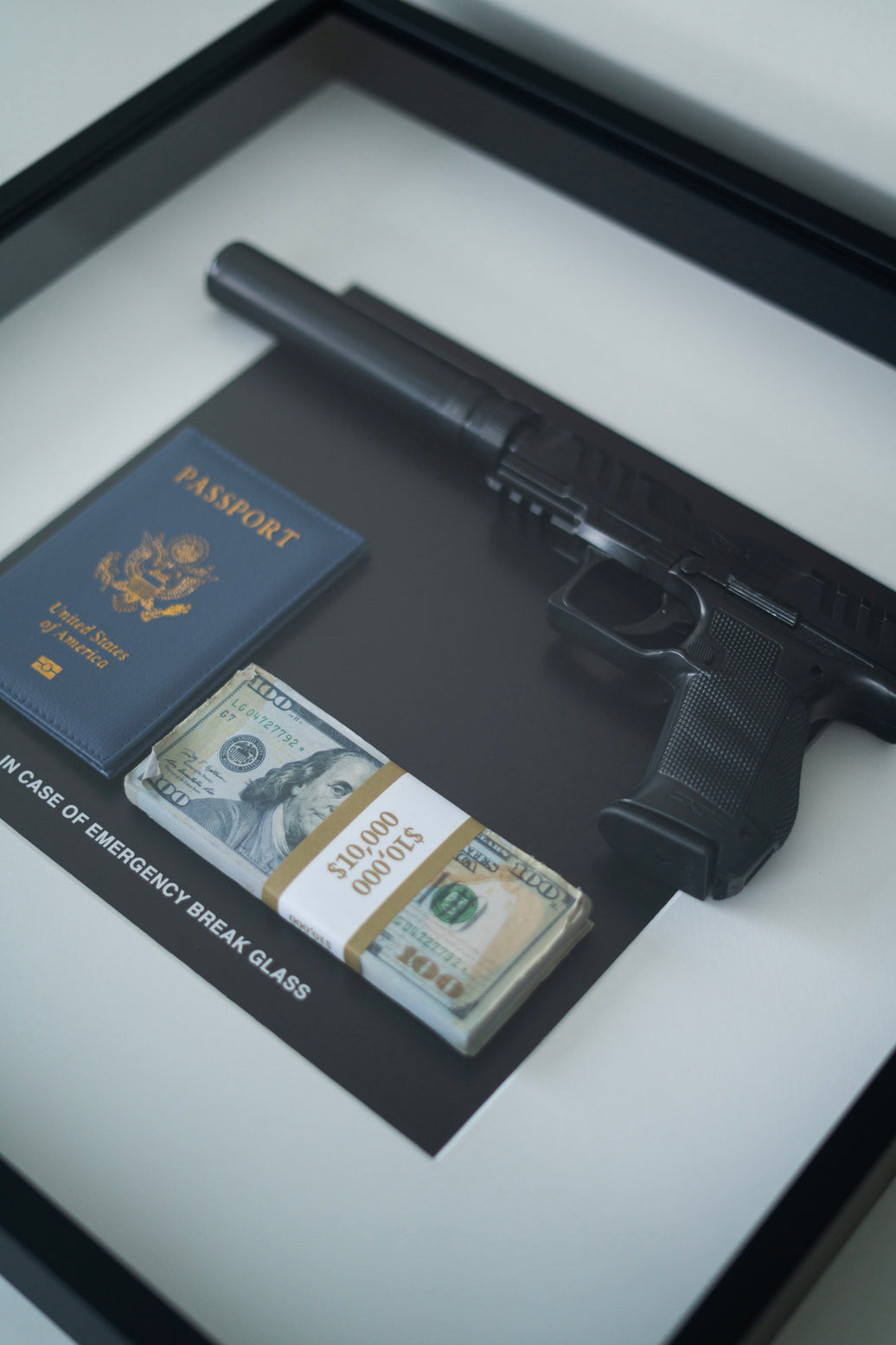 CASH & CARRY BIG FRAME