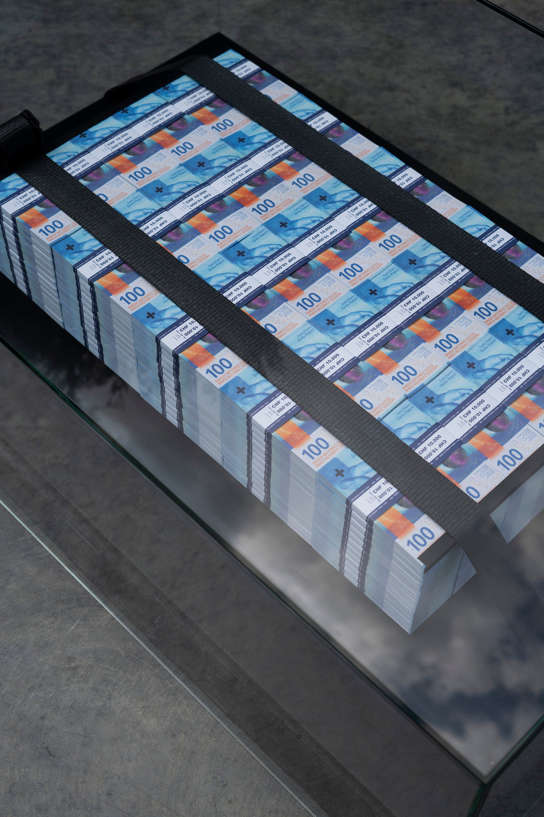 THE PALLET $ € £ CHF
