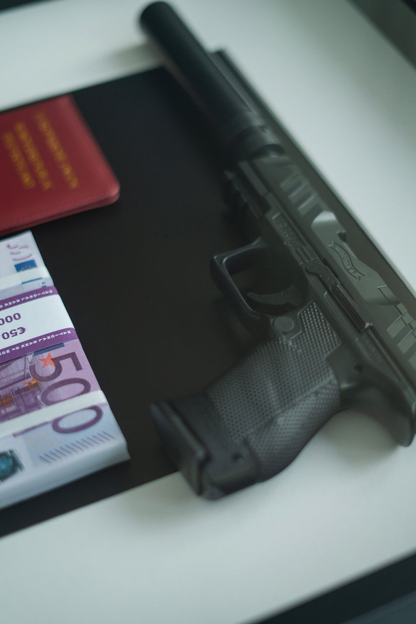 CASH & CARRY BIG FRAME