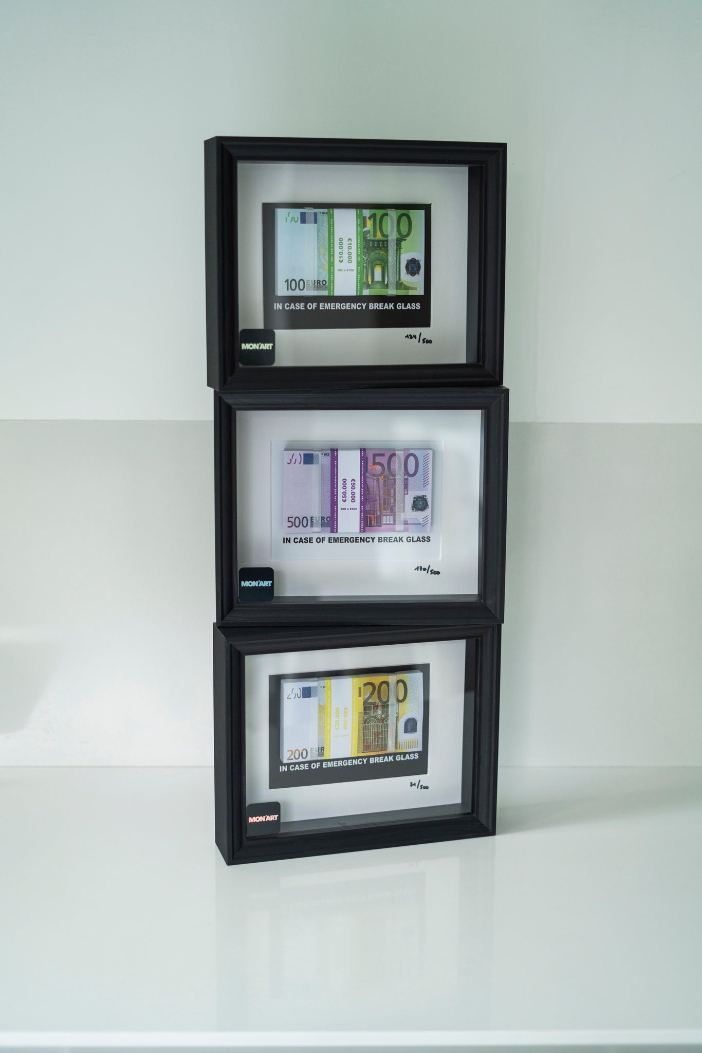EMERGENCY €500 FRAME SERIES 4